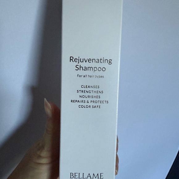 Bellame Rejuvenating Shampoo - Picture 2 of 3